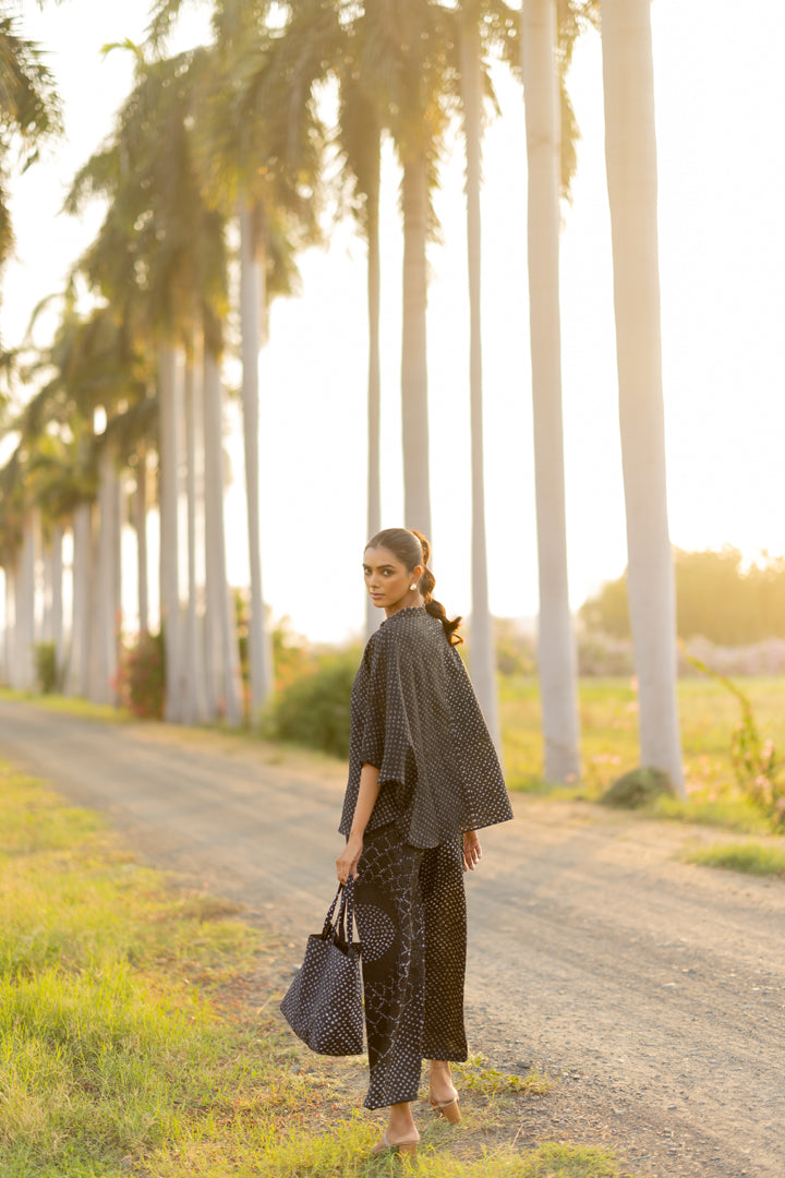 Dots Short M Kaf Shirt