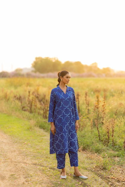 Jaali V Kurta Set
