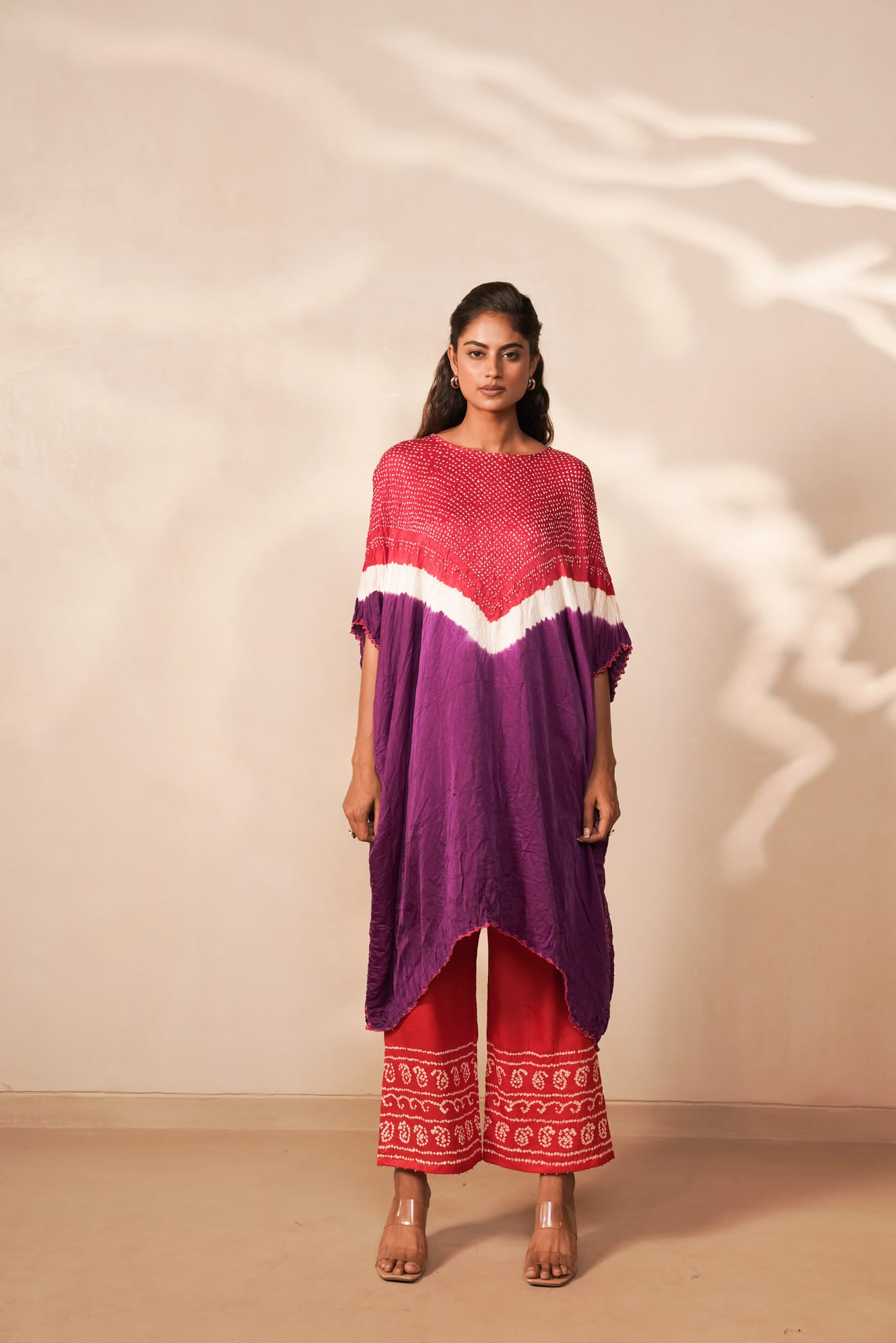 V BH KAFTAN WITH BANDHANI PANTS