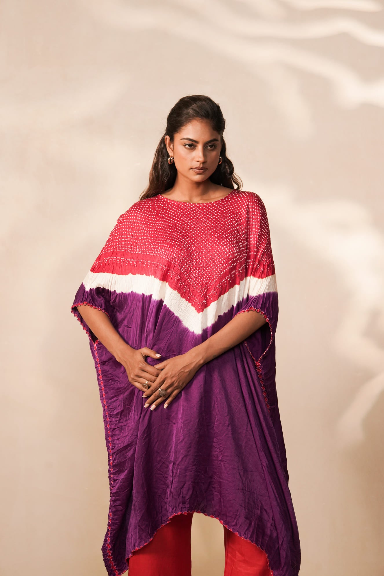 V BH KAFTAN WITH BANDHANI PANTS